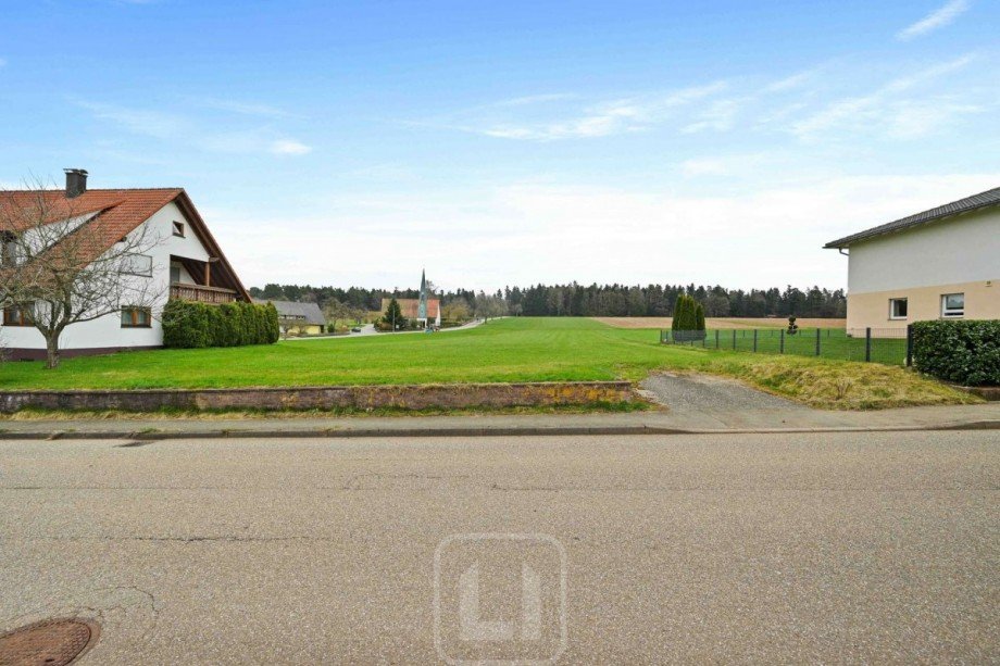 Flache Topographie Wohngrundst�ck Bad Liebenzell