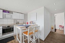 Neuwertige K�che Modernisiertes Mehrgenerationenhaus mit ELW | 231 m� Wohnfl�che | 827 m� Grundst�ck