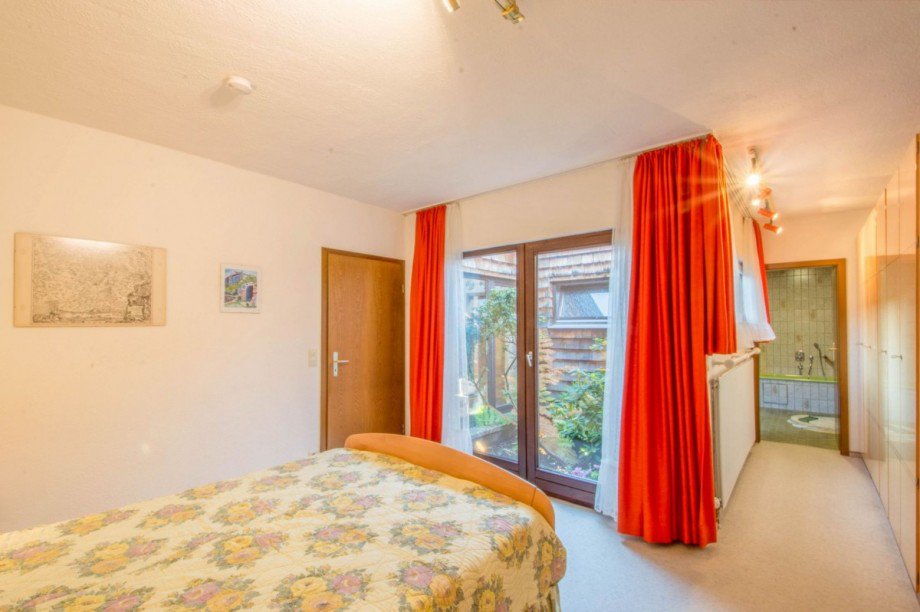 Schlafzimmer mit Ankleideflur Einfamilienhaus Calw