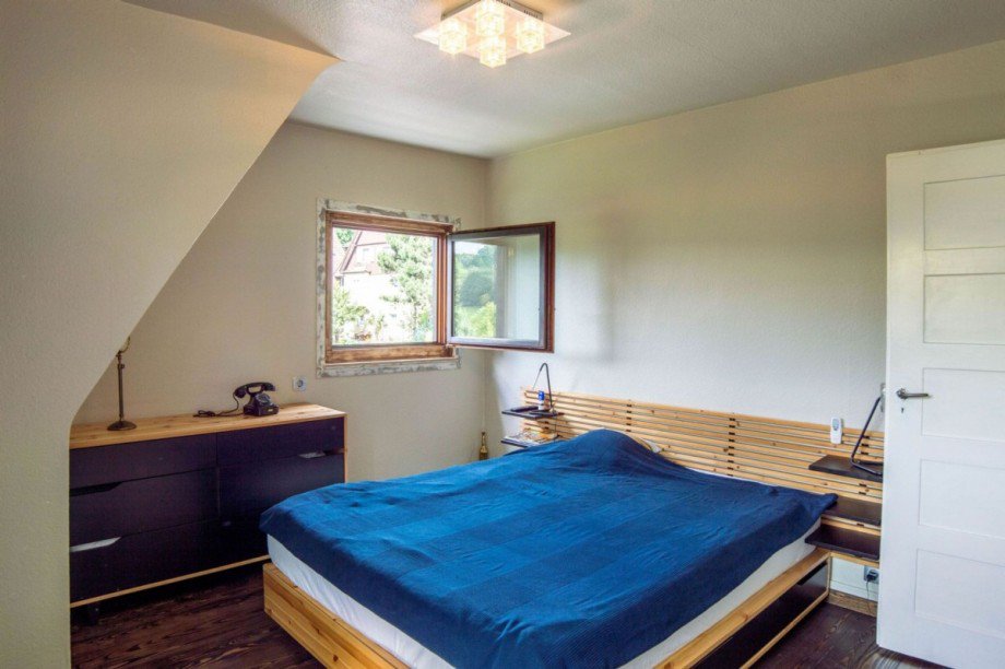 Schlafzimmer Doppelhaush�lfte Calw