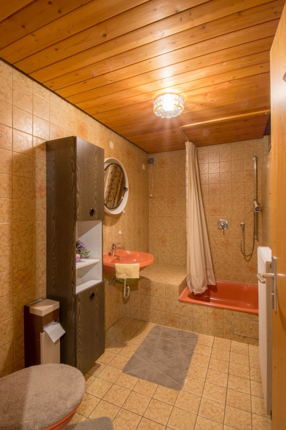 ...eigenem Duschbad Einfamilienhaus Calw