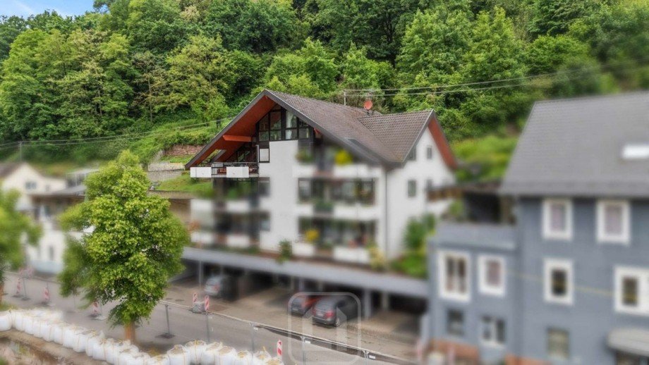 Drohnenaufnahme Dachgeschosswohnung Neuenb�rg