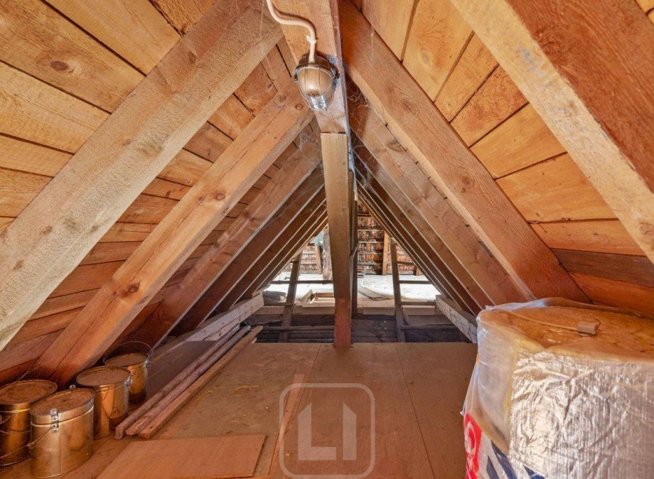 Speicher Doppelhaush�lfte Dobel