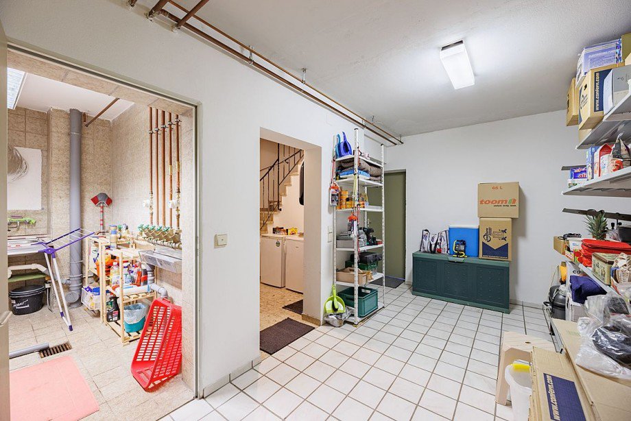 Keller Gro�z�gige Lagerm�glichkeiten Mehrfamilienhaus Wildberg-Sch�nbronn