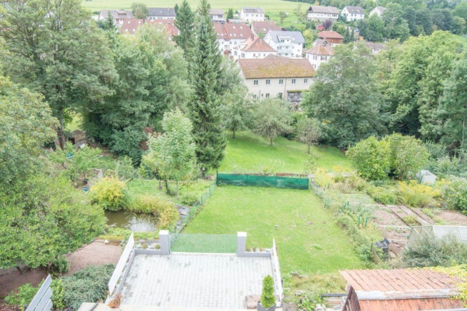 Komplett-Ansicht Doppelhaush�lfte Calw