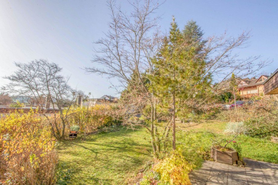 in den traumhaften Garten... Einfamilienhaus Calw