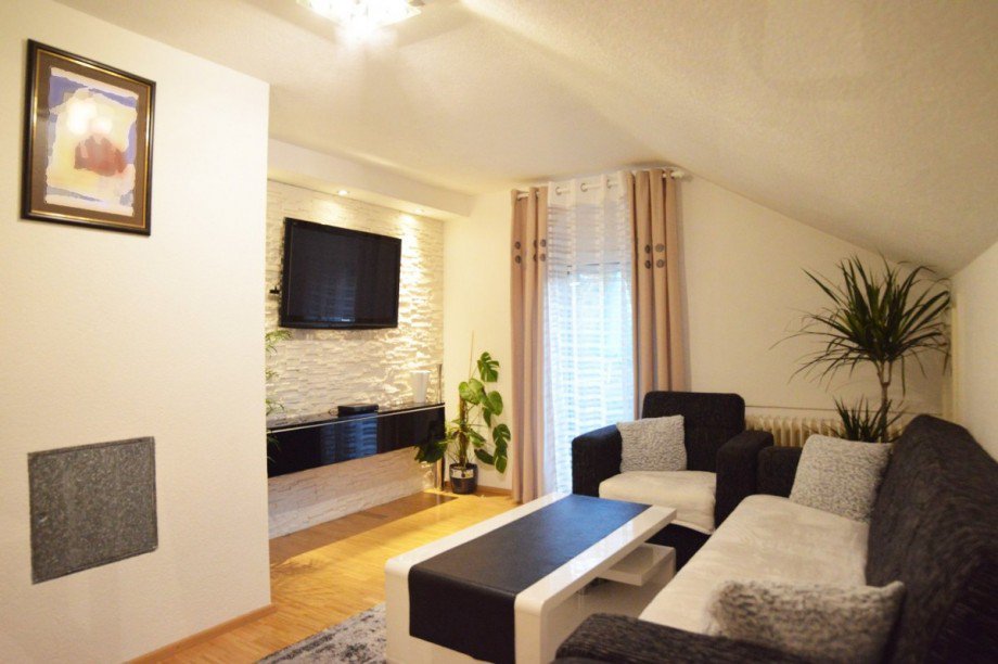 Wohnbereich DG-Wohnung Mehrfamilienhaus Hirsau