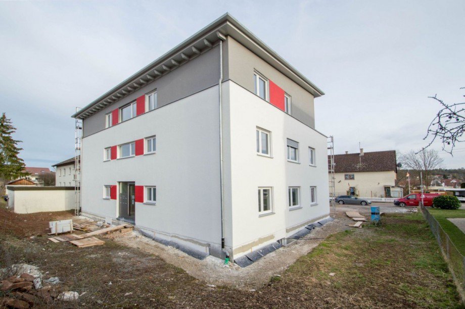 Au�enansicht/Nordwestansicht Etagenwohnung Althengstett