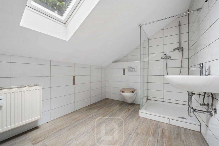 DG | Tageslicht-Badezimmer Zweifamilienhaus Calw
