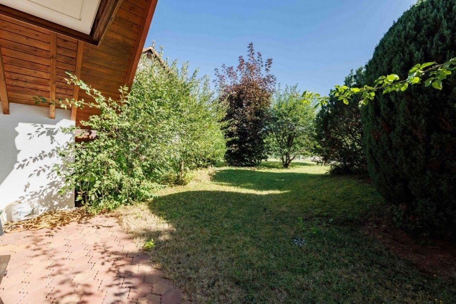 Gepflegter Garten Einfamilienhaus Tiefenbronn