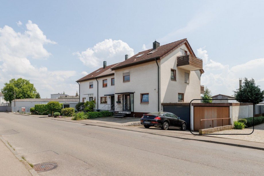 Hausansicht Nord-West | Garage Reihenmittelhaus G�rtringen