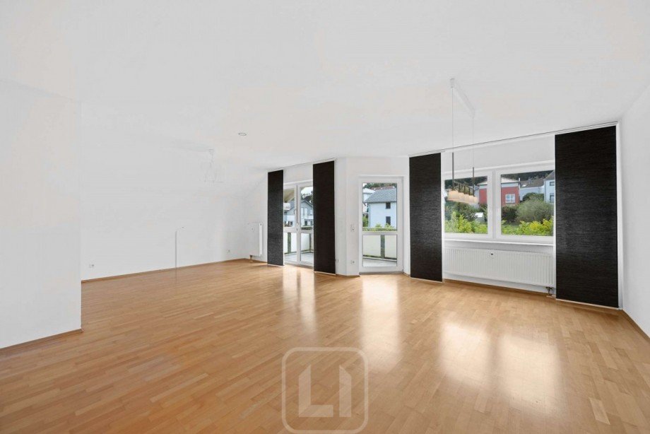 Ausgang zum S�dbalkon Maisonettewohnung Neuenb�rg