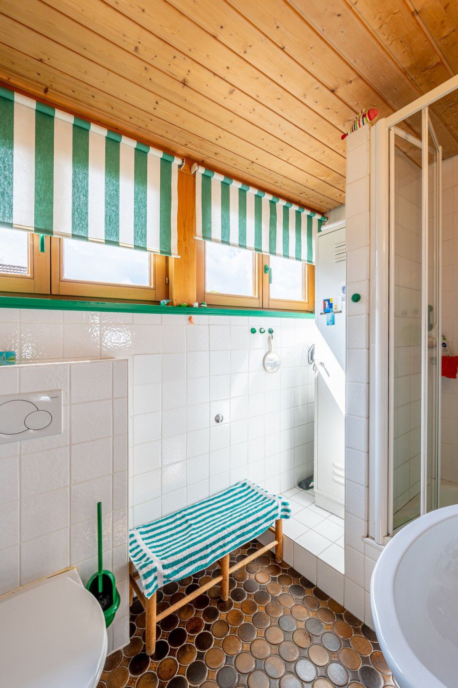 WC und Tageslicht Einfamilienhaus Althengstett