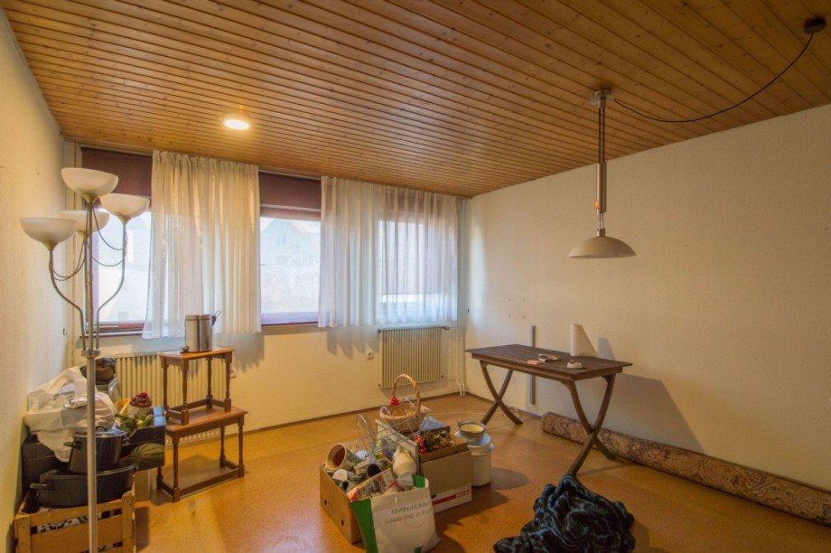 Wohn- und... Einfamilienhaus Althengstett