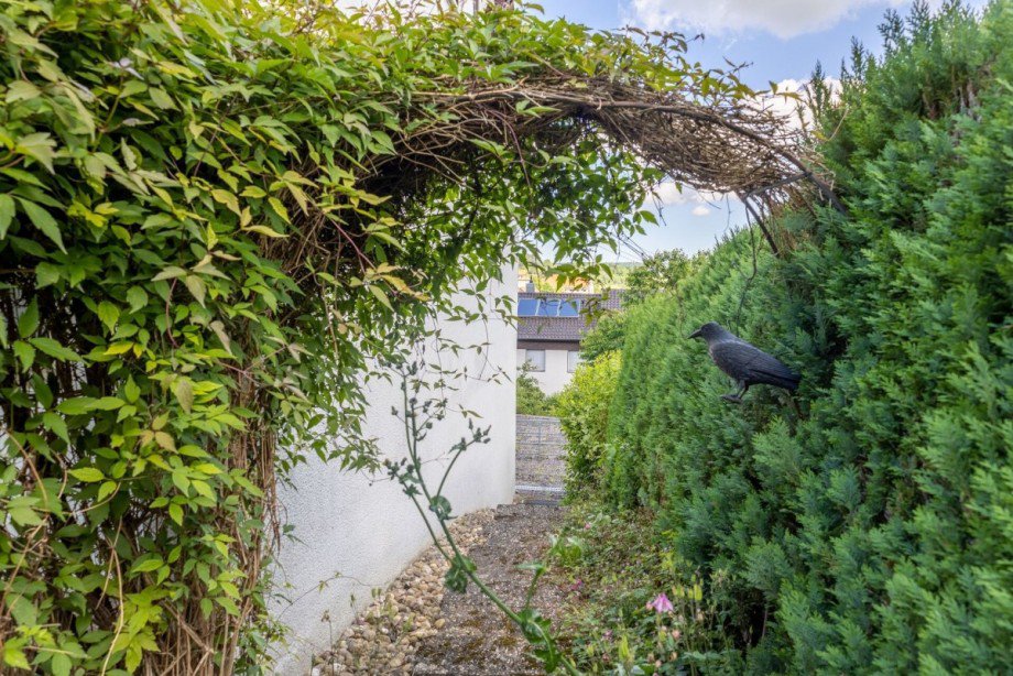 Treppenaufgang Ost zum Garten Zweifamilienhaus Heimsheim