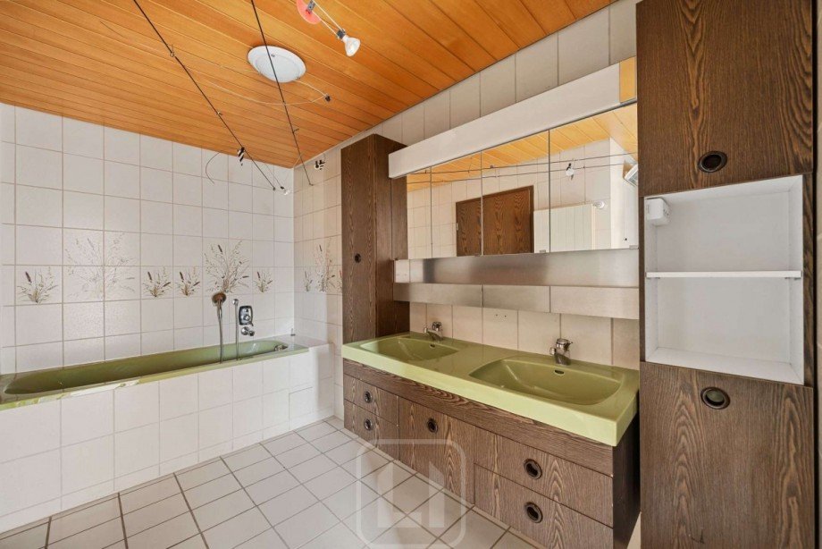 Badezimmer Doppelhaush�lfte B�blingen