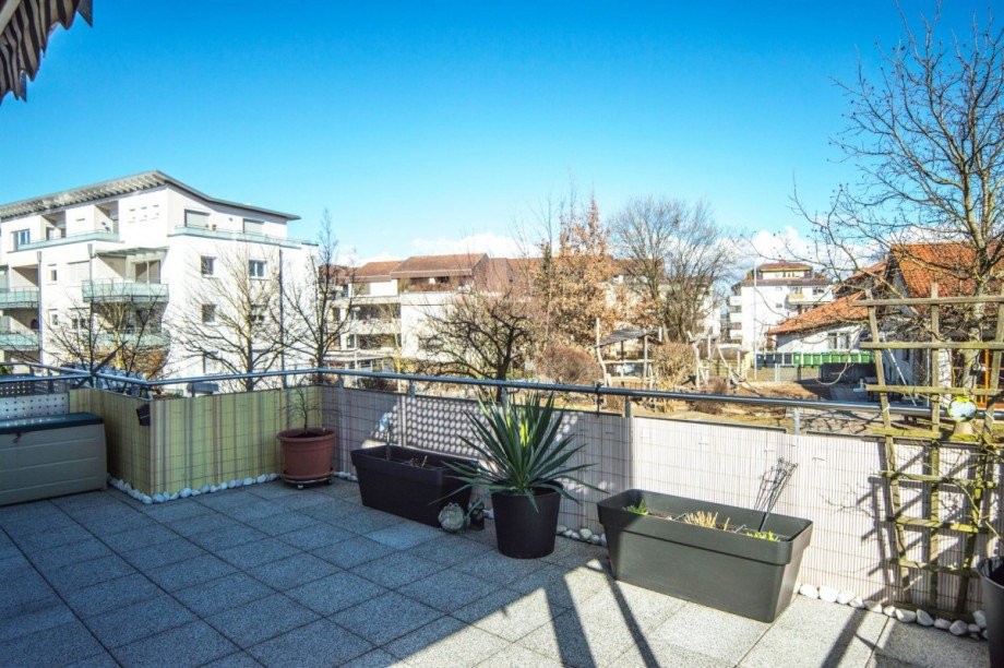 ...durch gro�z�gogen... Etagenwohnung Schwieberdingen