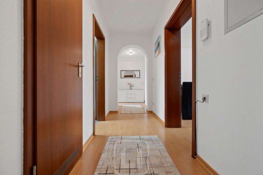 Einladender Flur Etagenwohnung Unterreichenbach