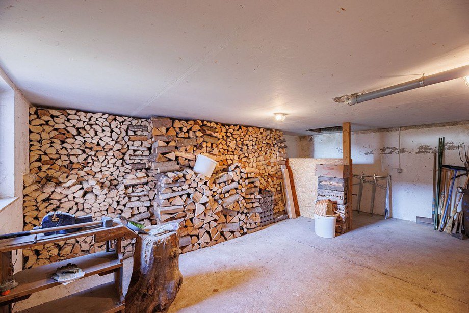 Keller Holzlagerraum Mehrfamilienhaus Wildberg-Sch�nbronn