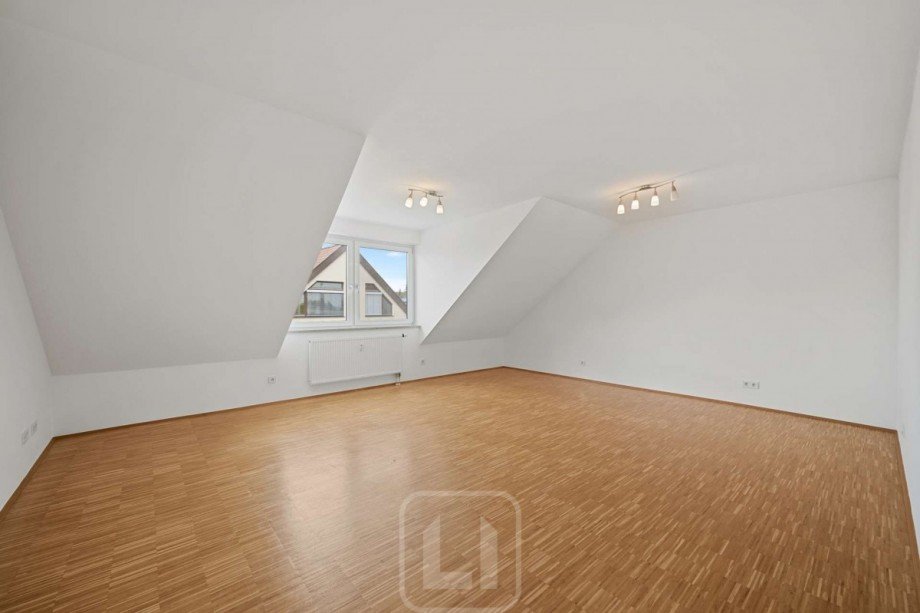 Zimmer 4 als m�gliches Wohnzimmer Dachgeschosswohnung Stuttgart