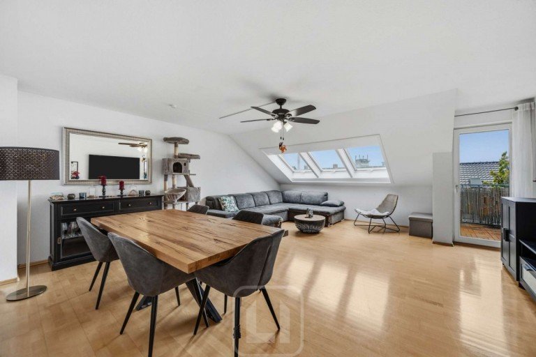 Offener Wohn-/ Essbereich Stuttgart Wohnung Lichtdurchflutetes Wohngef�hl mit Loft-Flair | Loggia | Fu�bodenheizung | Tiefgarage