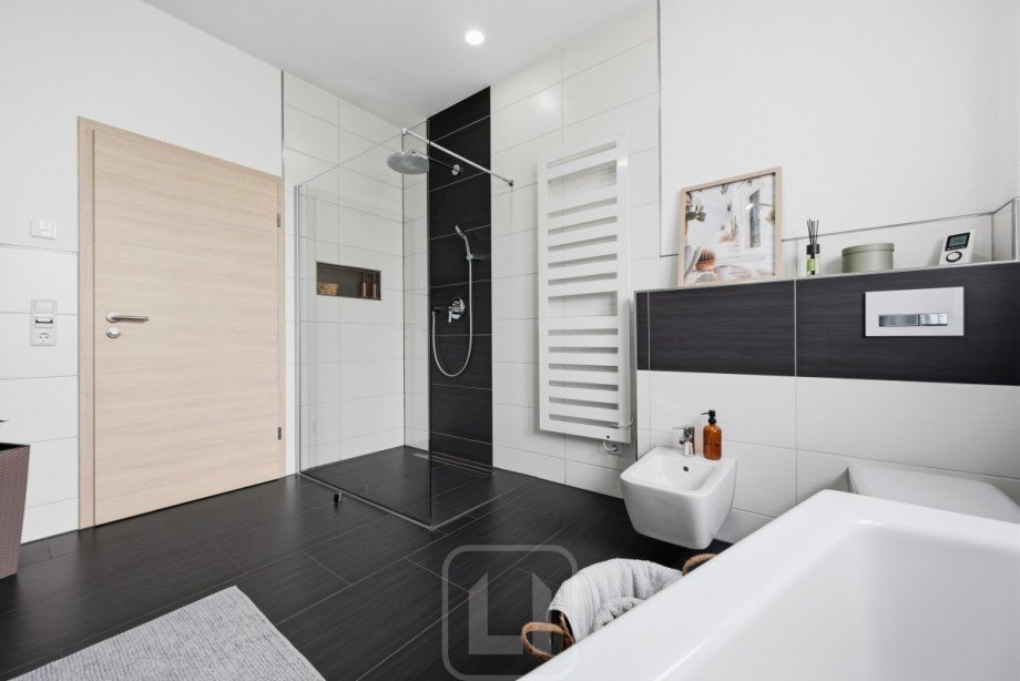 Dusche| WC | Bidet Bungalow M�ssingen