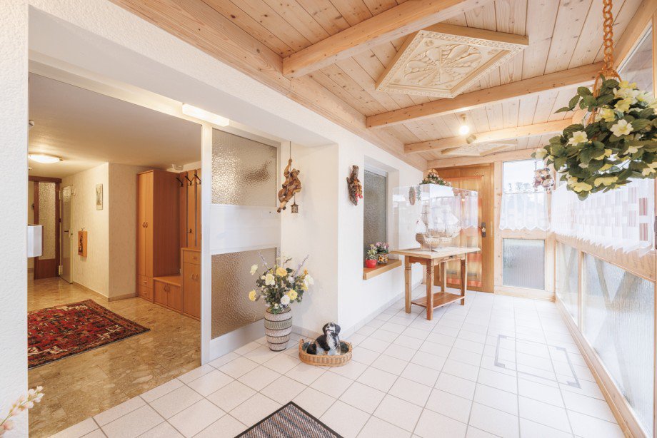 Eingangsbereich | Windfang Einfamilienhaus Althengstett-Ottenbronn