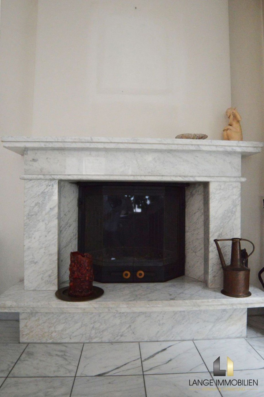 ...offenem S�ulen-Kamin Einfamilienhaus Nufringen
