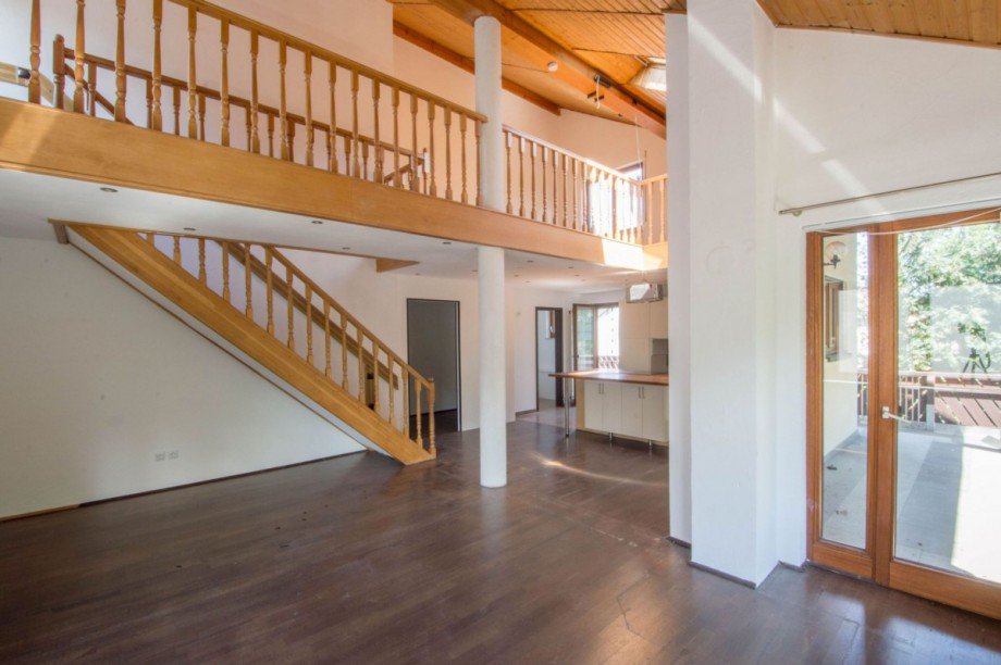 ...mit Balkonzugang u. Galerie Mehrfamilienhaus Neuhausen