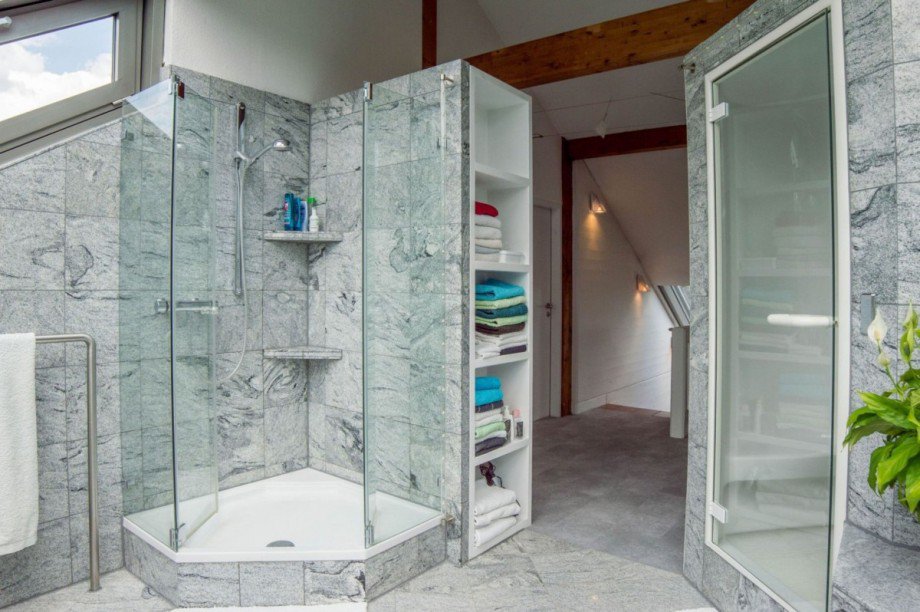 ...Dusche und Dampf-Sauna Einfamilienhaus Calw