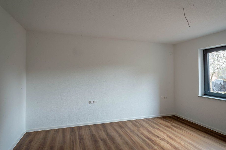 ...Haupt-Schlafzimmer Erdgeschosswohnung Althengstett