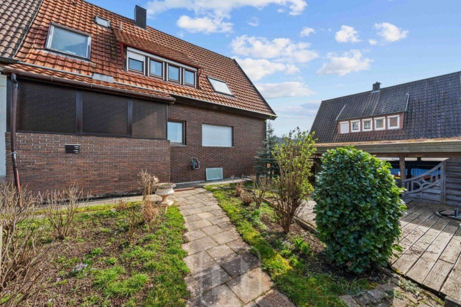 Westansicht Doppelhaush�lfte B�blingen