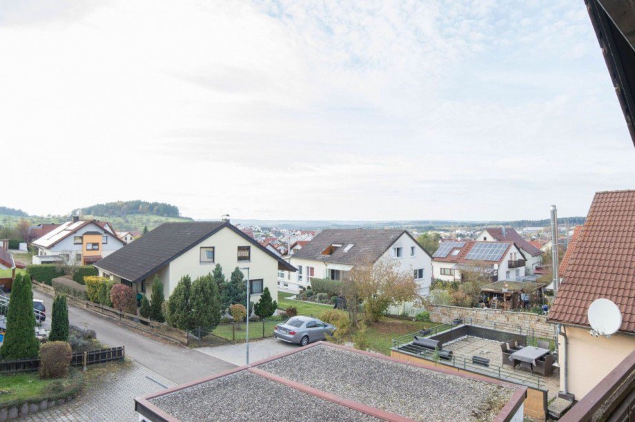 ...herrlichem Weitblick Zweifamilienhaus Althengstett