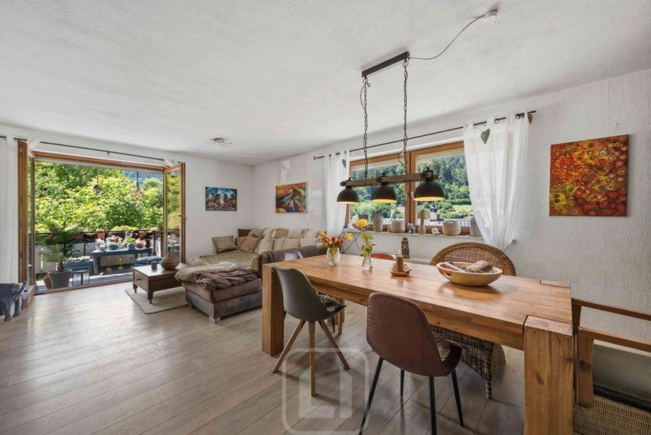 Wohnung 1 | Wohn-/ Esszimmer Mehrfamilienhaus Calw