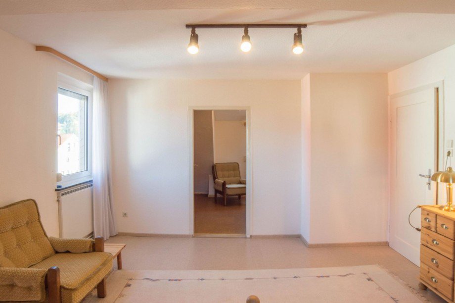 Wohnbereich/Schlafzimmer Zweifamilienhaus Althengstett