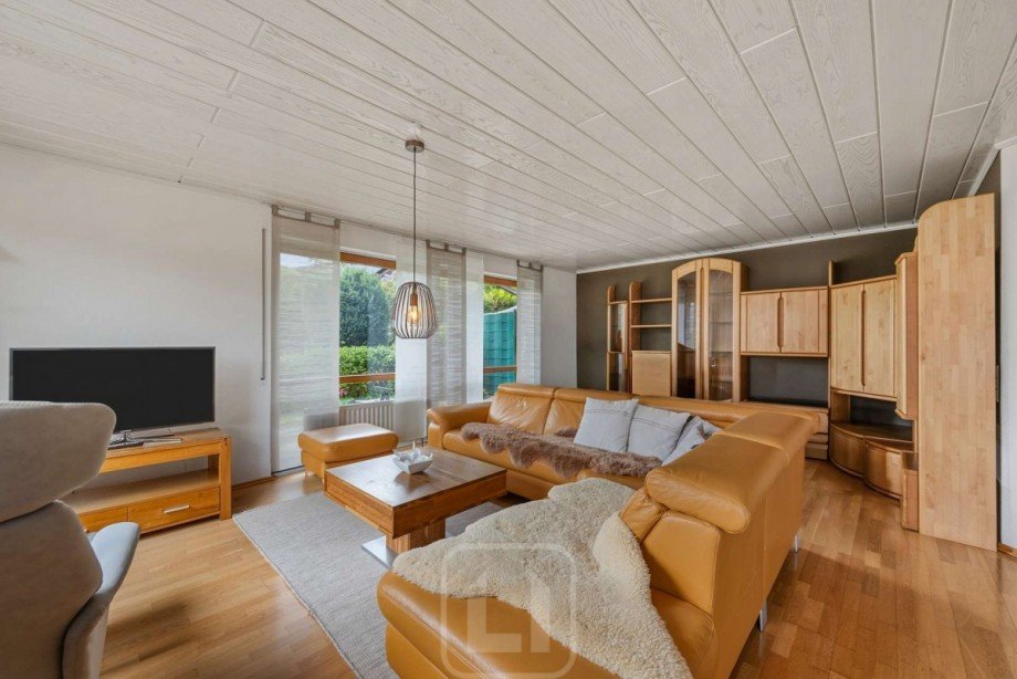 Wohnzimmer Doppelhaush�lfte Althengstett