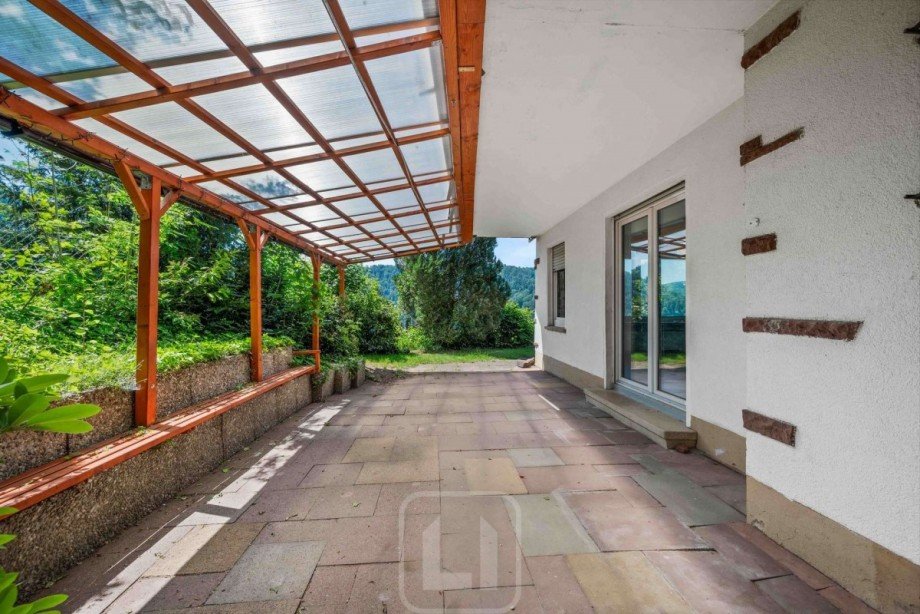 �berdachte Terrasse Mehrfamilienhaus Bad Liebenzell
