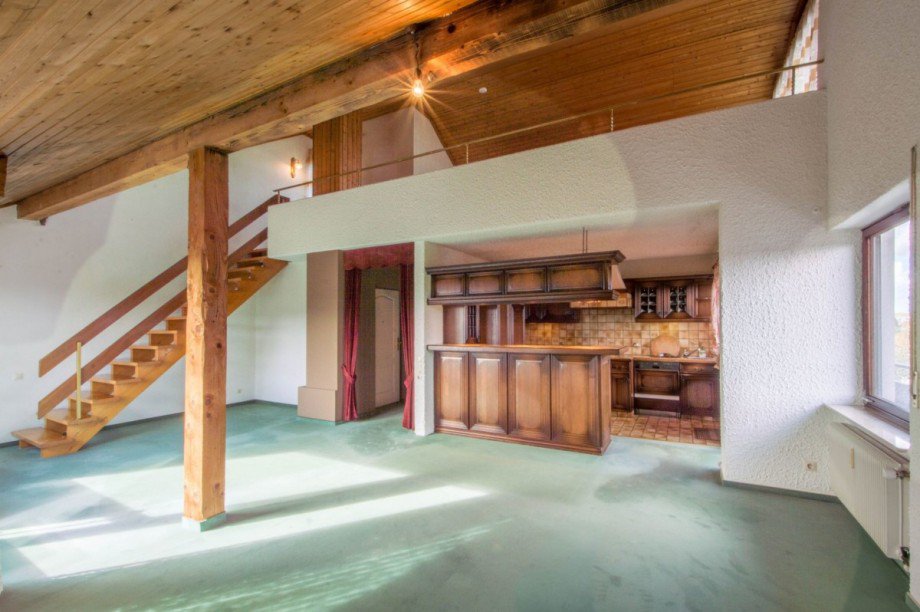 Wohn-/Essbereich | Galerie Maisonettewohnung Nufringen