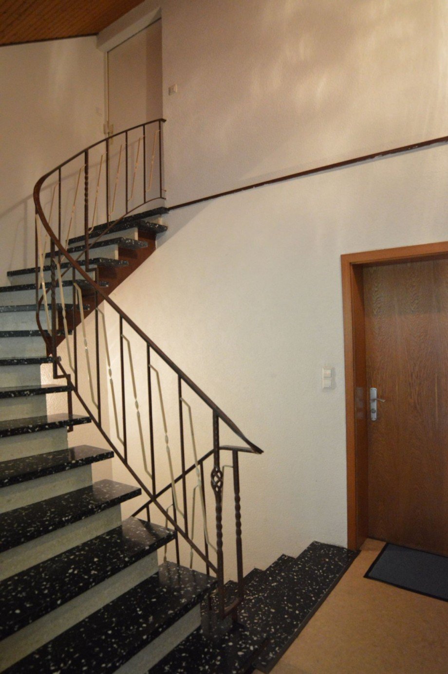 Hausflur/Treppenhaus Mehrfamilienhaus Hirsau