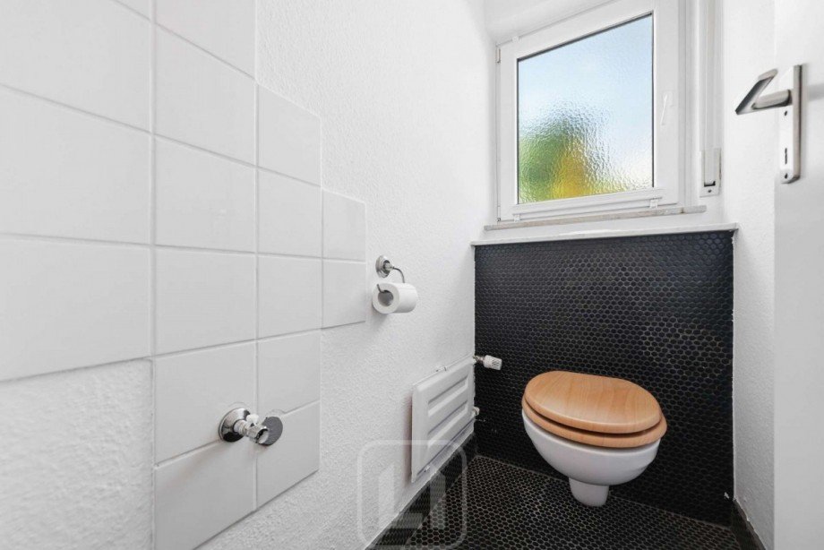 Separates WC Zweifamilienhaus Altensteig