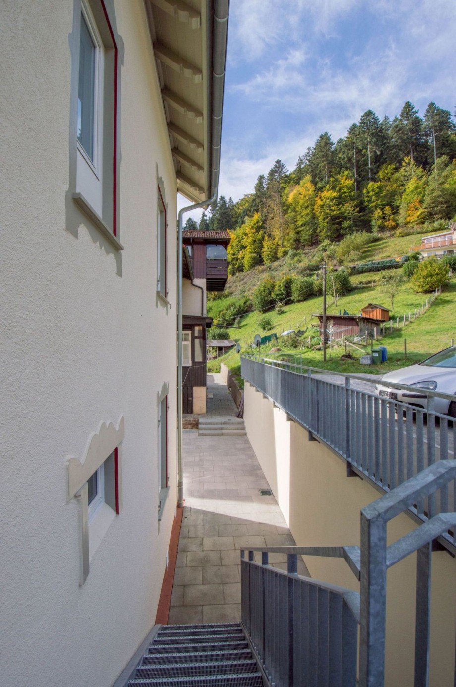 Treppe z. Hauseingang West Etagenwohnung Calw