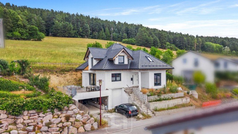 Geschmackvolles Wohnhaus Haiterbach Einfamilienhaus Ihr Traumhaus zum Vollenden | Exklusives Wohnen mit einzigartigem Gestaltungsspielraum