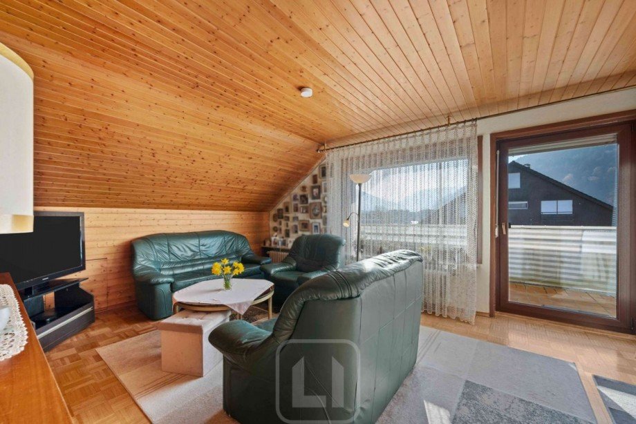 DG | Wohnzimmer | Balkon Mehrfamilienhaus Bad Wildbad