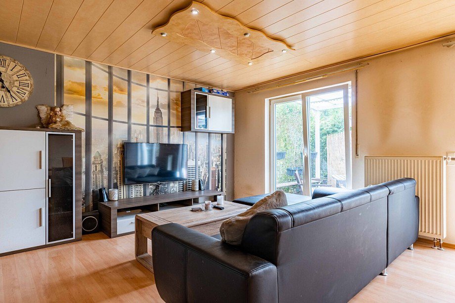 ...und TV-M�bel... Maisonettewohnung Magstadt