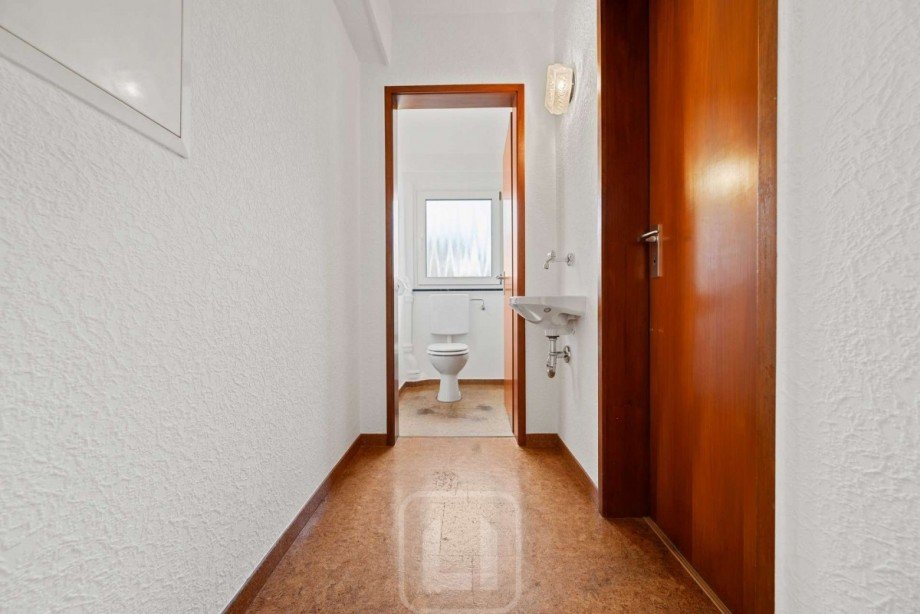 WC | Waschbecken | Zugang Bad Mehrfamilienhaus Calw