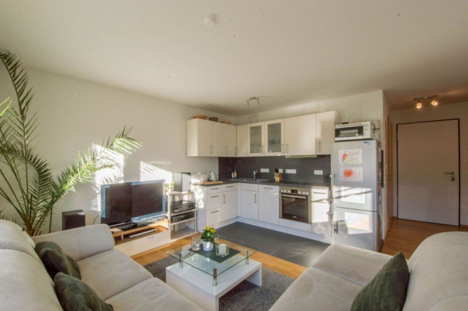 ...EBK (ohne K�hlschrank) Etagenwohnung B�blingen