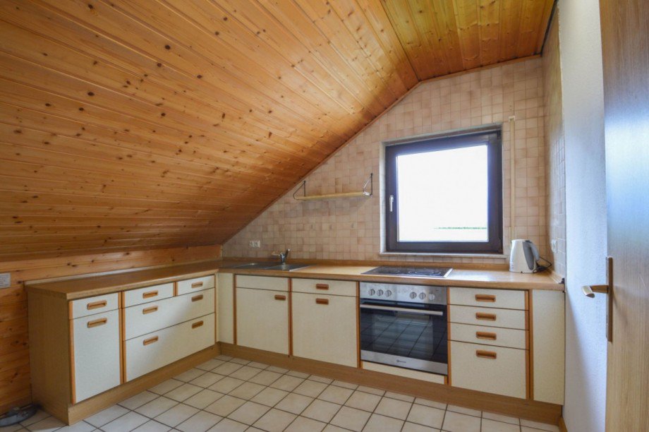 K�che mit Backofen Dachgeschosswohnung Wildberg