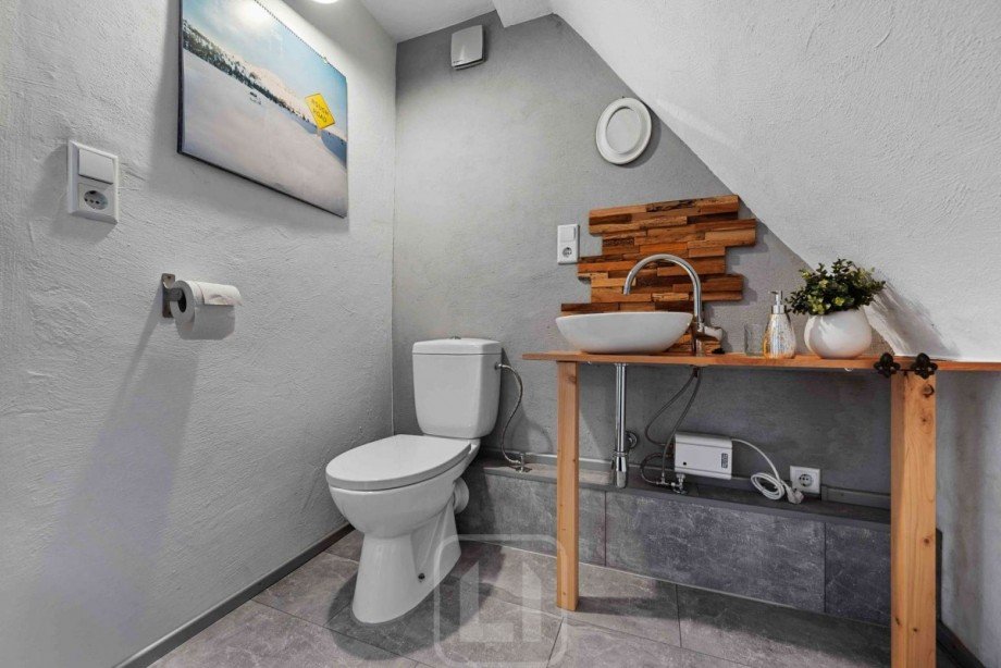 DG | WC & Waschtisch Haus Eberdingen