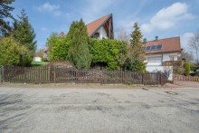 S�dansicht Wohnhaus mit gro�em Garten in sch�ner Ortsrandlage | Einliegerwohnung | Doppelgarage