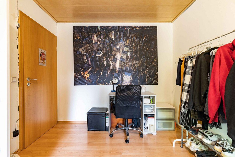 ...Platz f�r einen Schreibtisch... Maisonettewohnung Magstadt